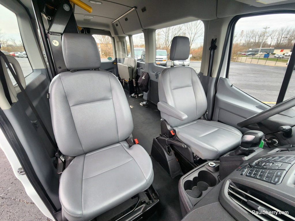 Used 2019 Ford Transit 350 XL image 4