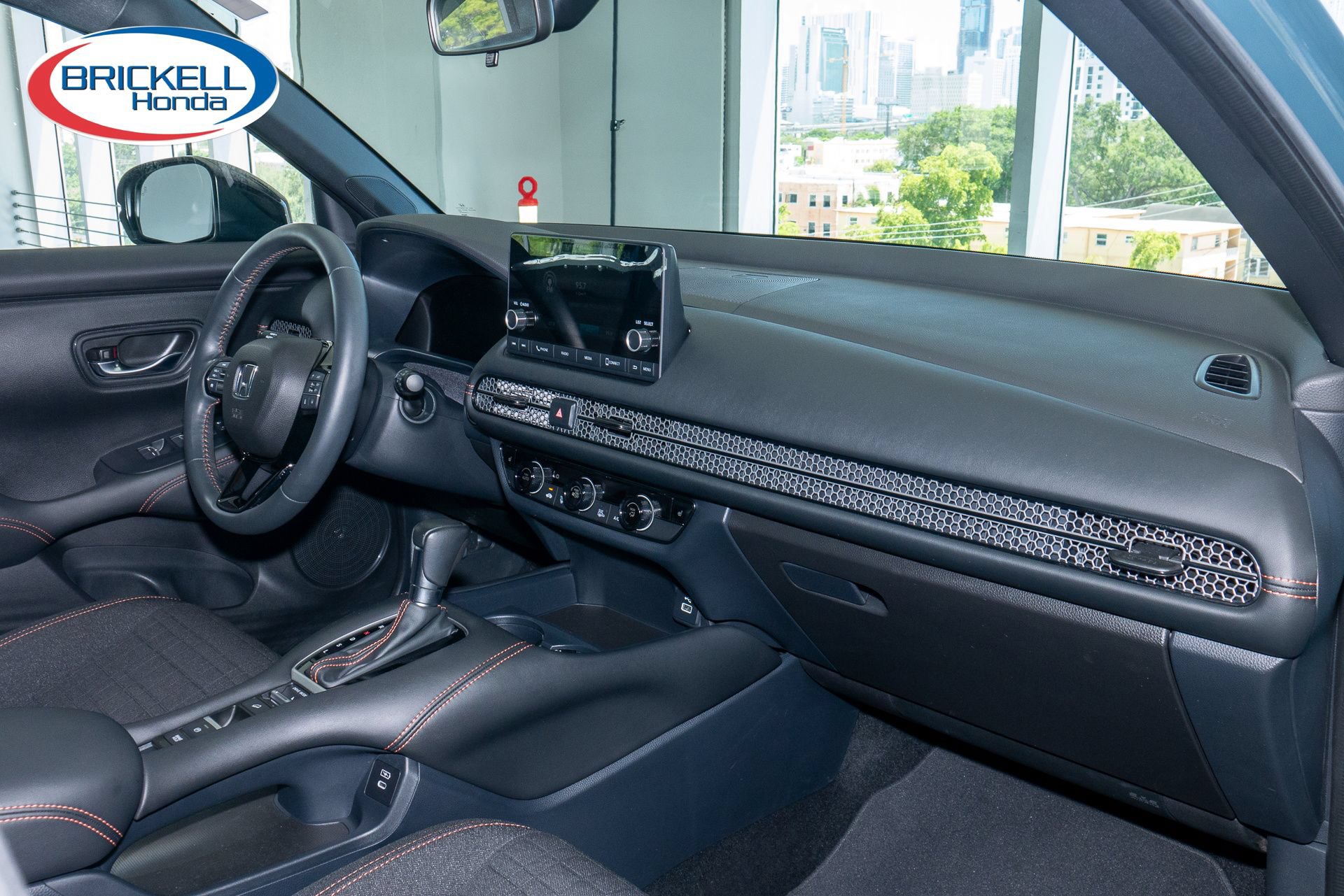 Certified 2025 Honda HR-V Sport image 19