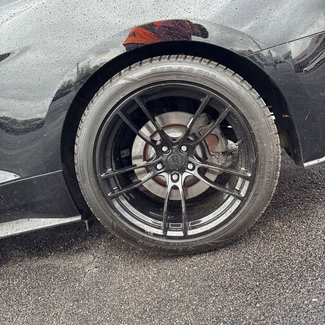 Used 2019 Ford Mustang GT Premium w/ GT Performance Package RWD image 18