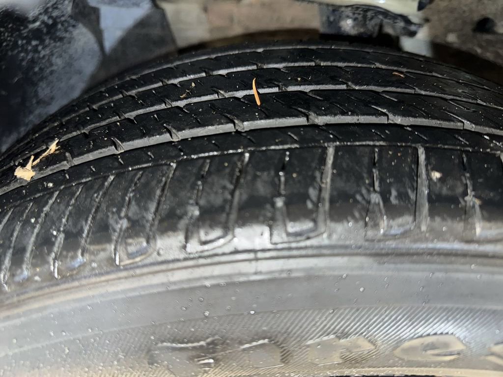 Used 2020 Nissan Kicks SR image 11