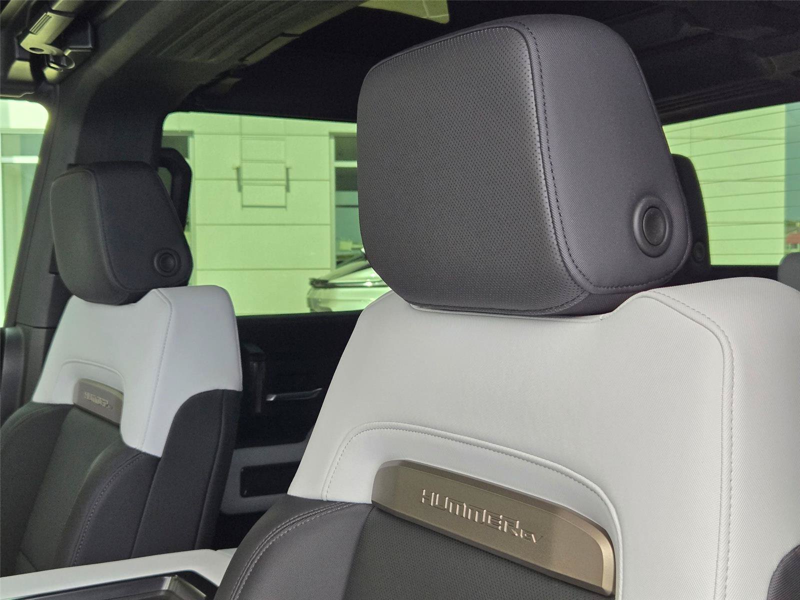 Used 2024 GMC Hummer EV 2X AWD/4WD image 12