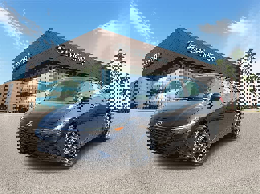 New 2025 Hyundai Elantra SEL