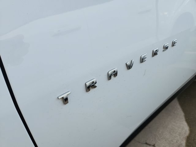 Used 2020 Chevrolet Traverse RS w/ LPO, Floor Liner Package FWD image 9
