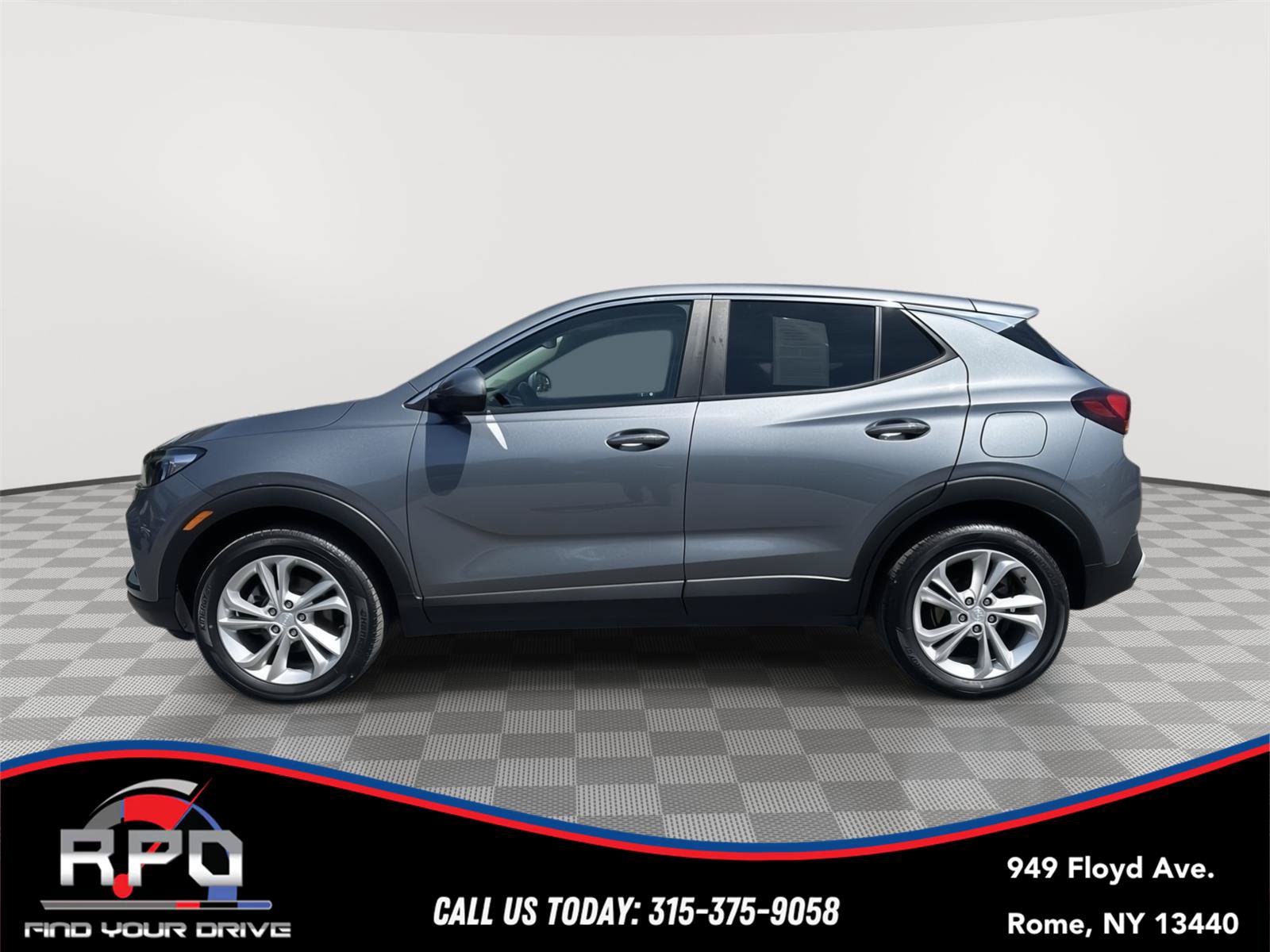 Used 2022 Buick Encore GX Preferred w/ Cold Weather Comfort Package AWD/4WD image 2