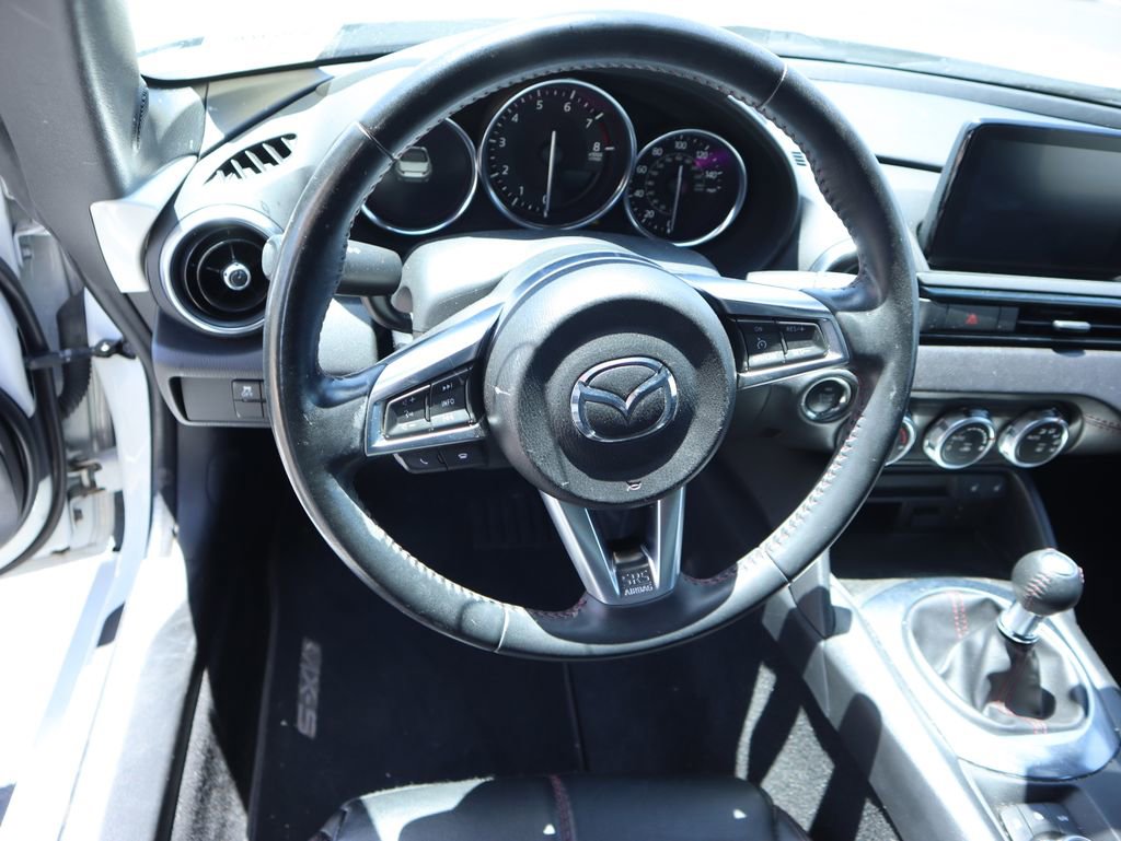 Used 2019 MAZDA MX-5 Miata Grand Touring w/ GT-S Package RWD image 6