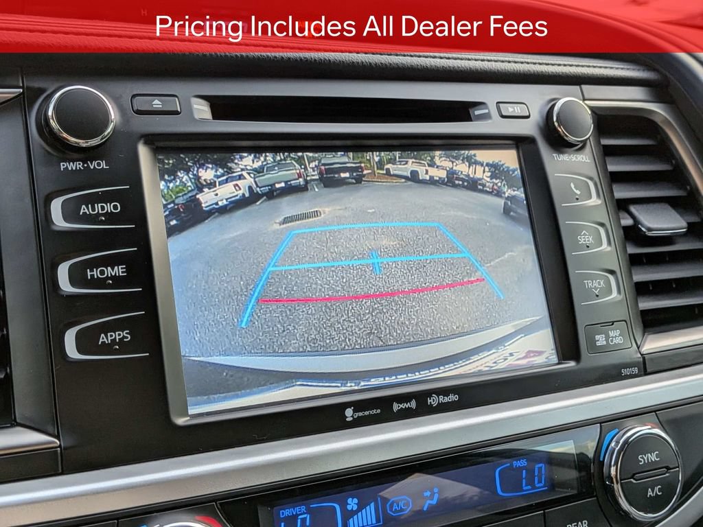 Used 2016 Toyota Highlander XLE FWD image 23