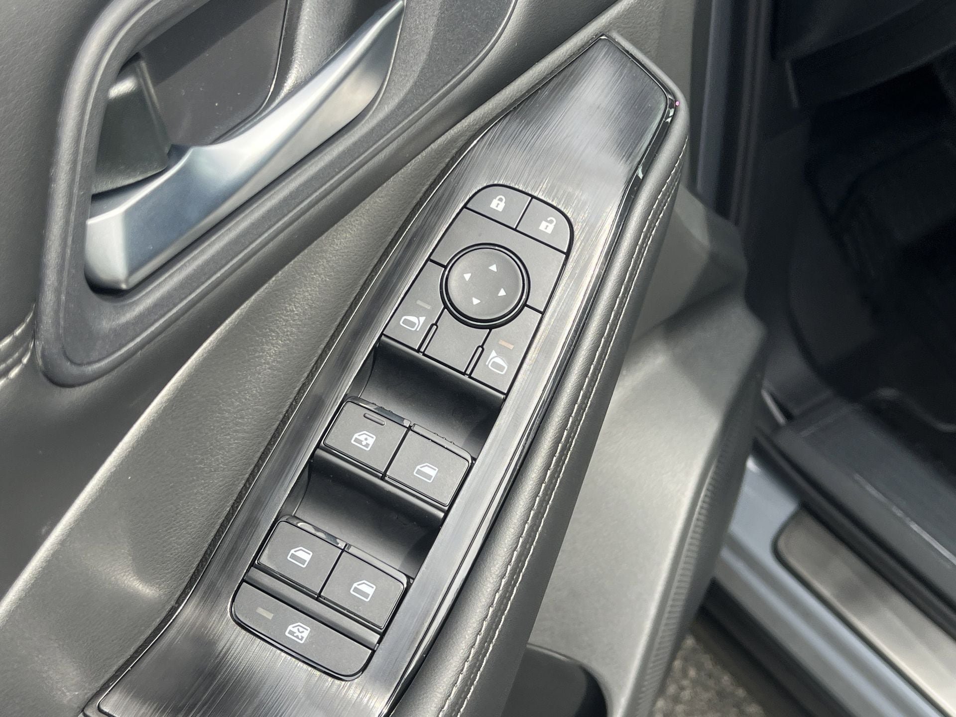 New 2026 Nissan Rogue Dark Armor FWD image 14