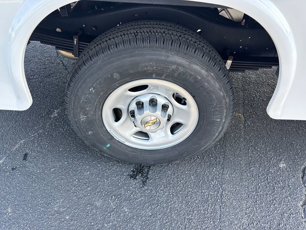 New 2026 Chevrolet Express 3500 w/ Power Convenience Package RWD image 16