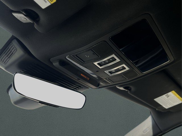 Used 2025 Jaguar F-PACE R-Dynamic S image 30