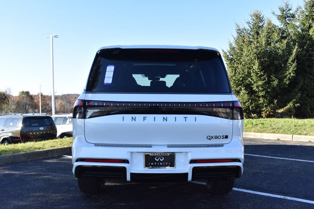 Certified 2026 INFINITI QX80 4WD w/ Sport Exterior Package image 4