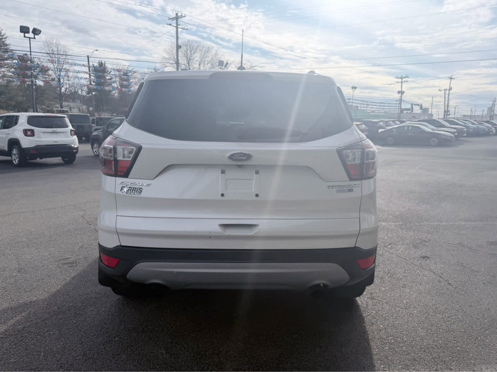 Used 2017 Ford Escape Titanium image 9