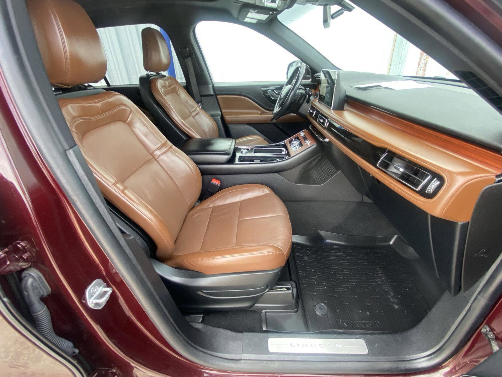 Used 2021 Lincoln Aviator Reserve w/ Equipment Group 201A image 25