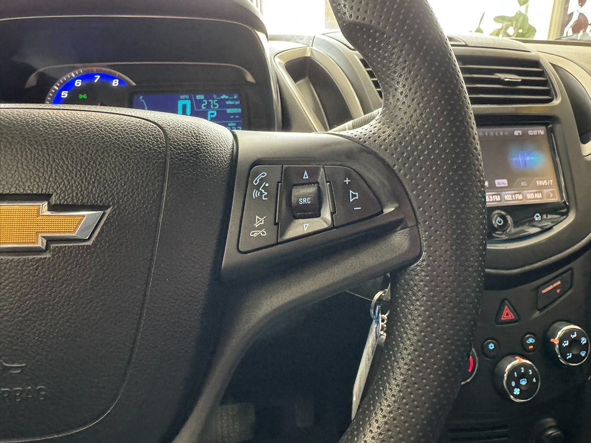 Used 2015 Chevrolet Trax LS FWD image 34