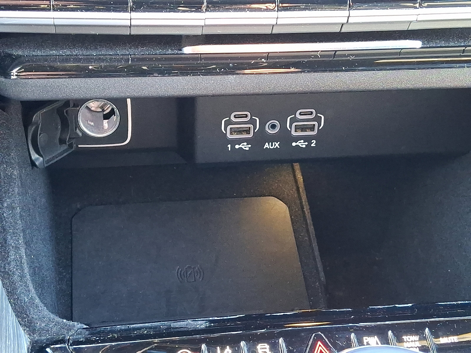 Used 2023 Jeep Wagoneer L Series II image 25