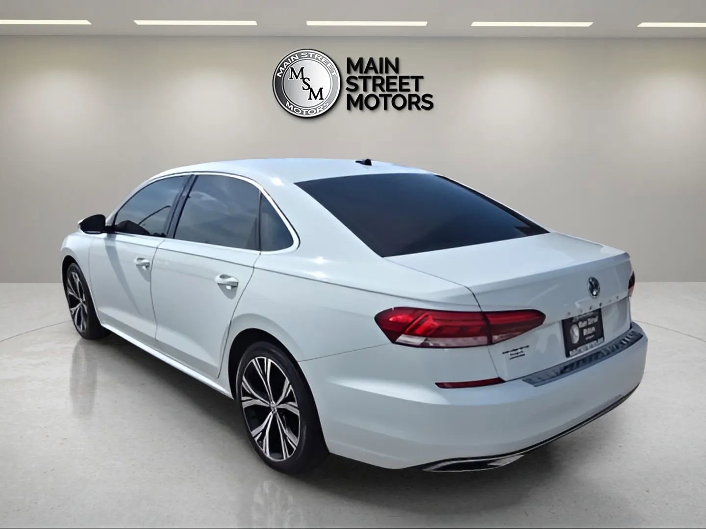 Used 2021 Volkswagen Passat 2.0T SE FWD image 3