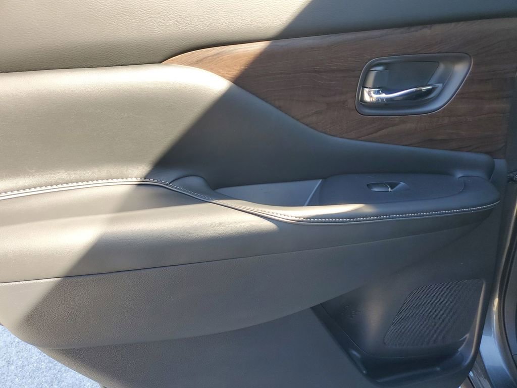 Used 2020 Nissan Murano Platinum image 44