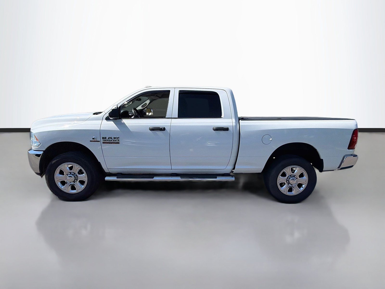 Used 2017 RAM 3500 Tradesman w/ Chrome Appearance Group AWD/4WD image 8