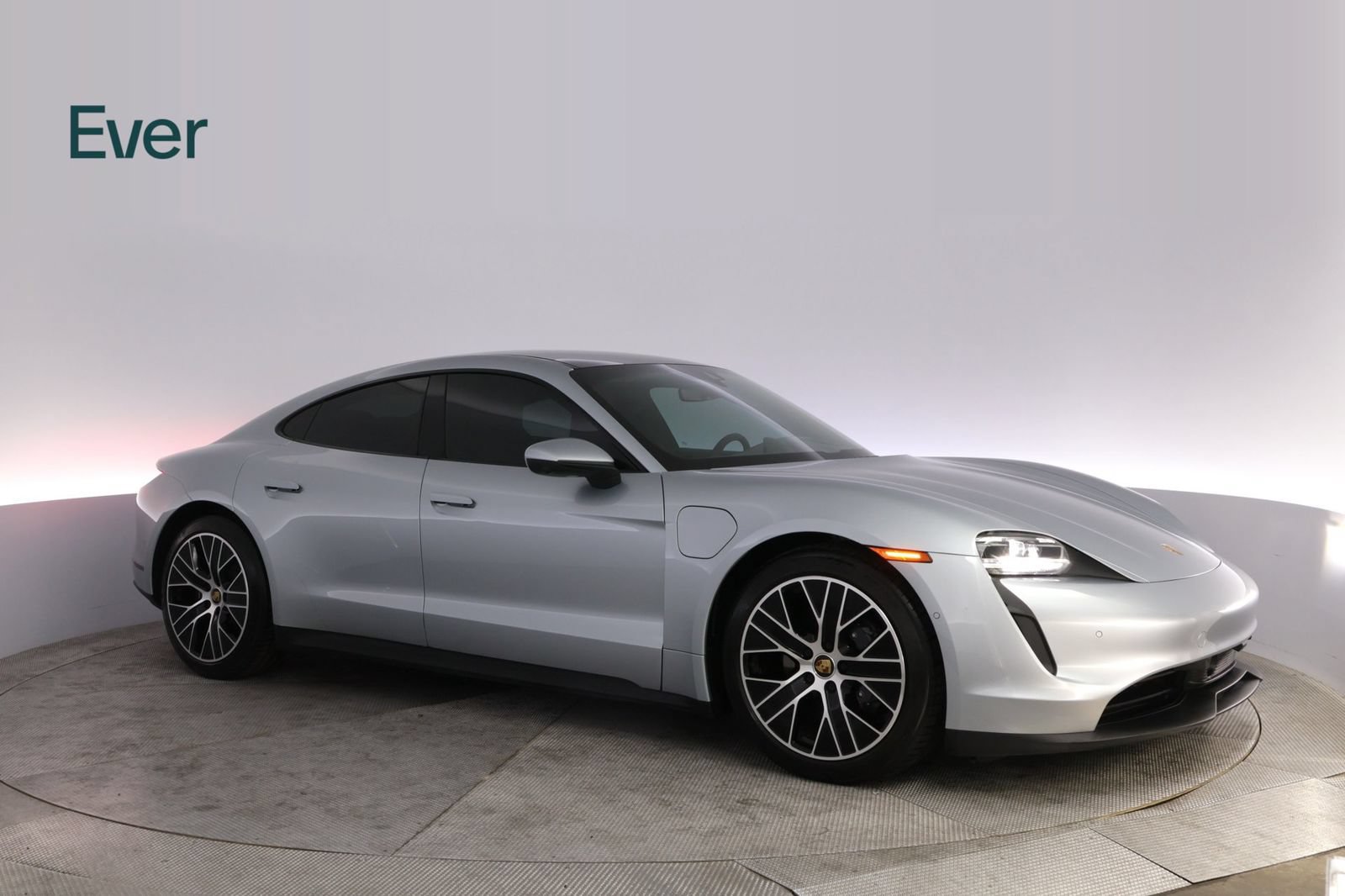 Used 2022 Porsche Taycan RWD image 14