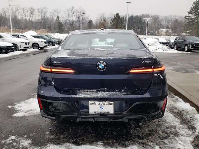 New 2026 BMW 740i xDrive w/ Premium Package image 8