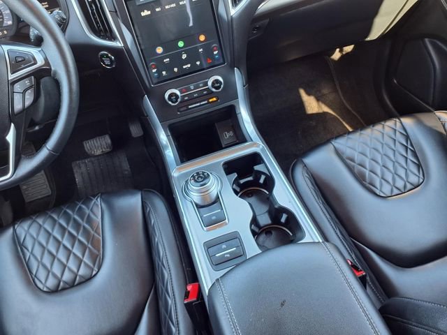 Used 2024 Ford Edge Titanium image 10