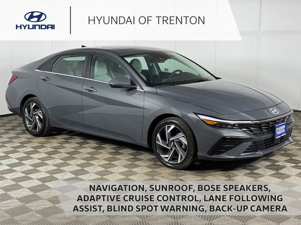 Certified 2025 Hyundai Elantra Limited FWD image 1
