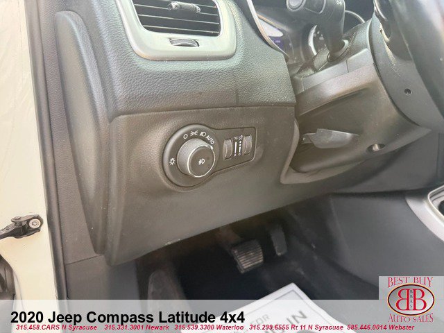 Used 2020 Jeep Compass Latitude w/ Cold Weather Group AWD/4WD image 17