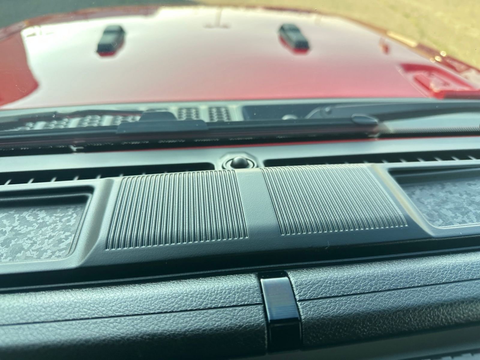 Used 2025 Jeep Wrangler Sport S image 18