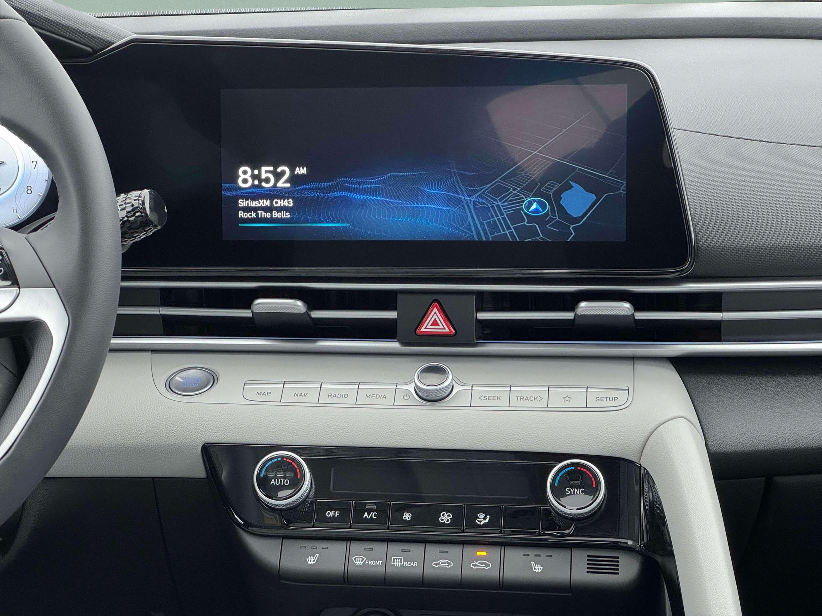 New 2026 Hyundai Elantra Limited FWD image 19