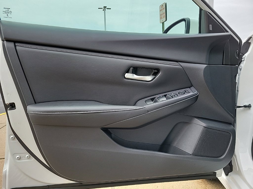 Used 2023 Nissan Sentra SV FWD image 26
