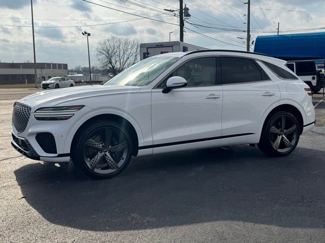 Used 2023 Genesis GV70 3.5T Sport w/ Sport Prestige Package image 3