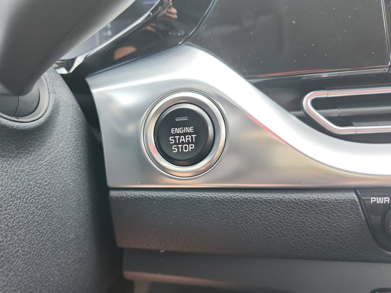 Used 2022 Kia Niro EX FWD image 19