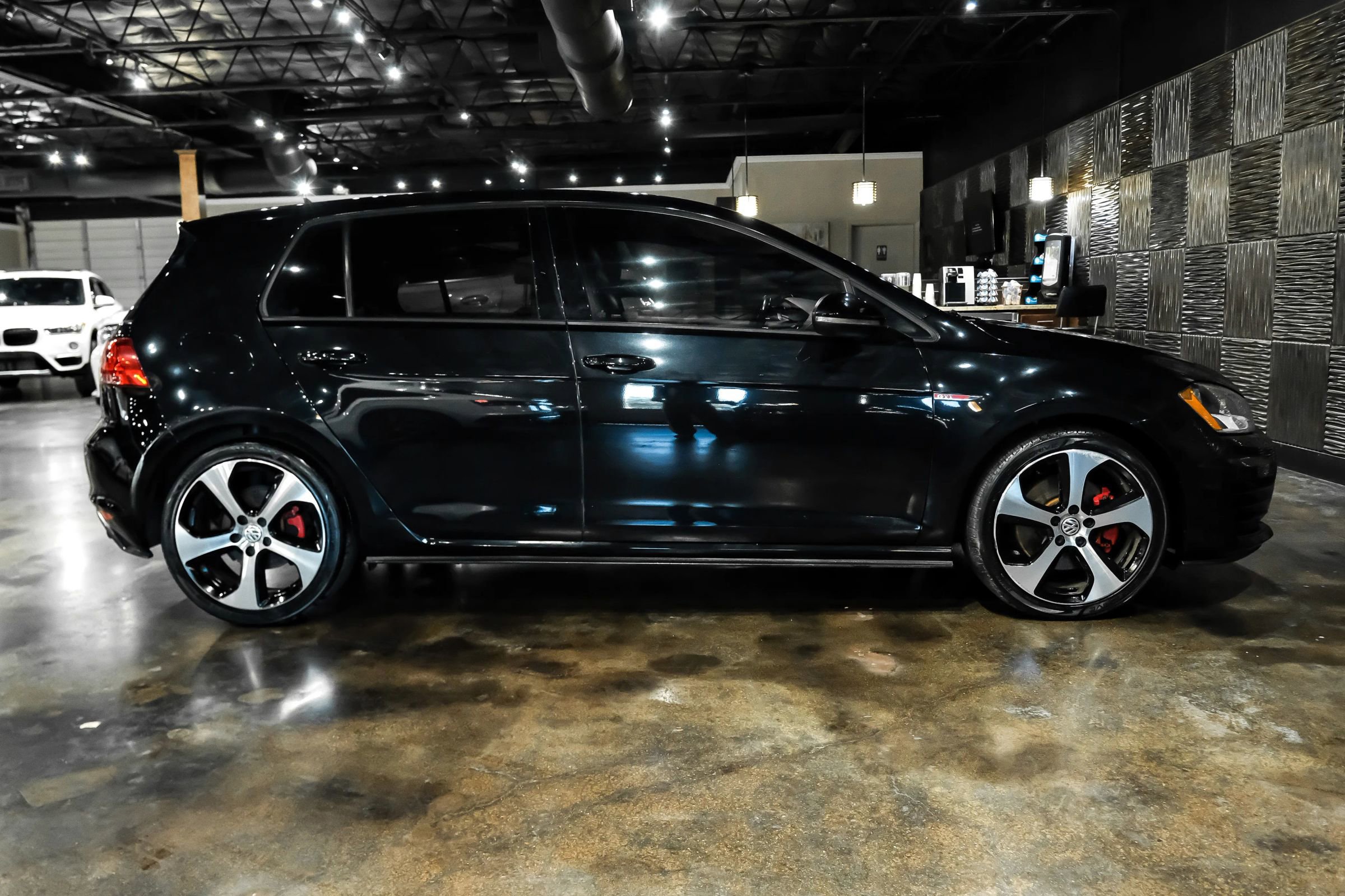 Used 2017 Volkswagen GTI S FWD image 7