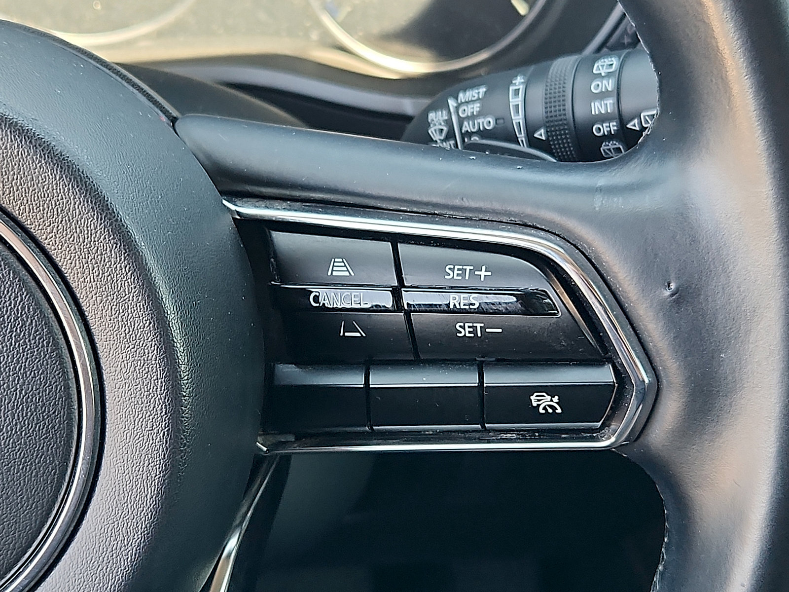 Certified 2024 MAZDA CX-90 3.3 Turbo w/ Preferred Plus AWD/4WD image 24