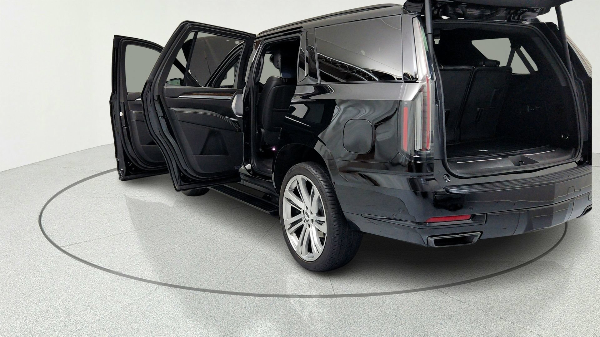 Certified 2025 Cadillac Escalade Sport Platinum w/ LPO, Floor Liner Package AWD/4WD image 11