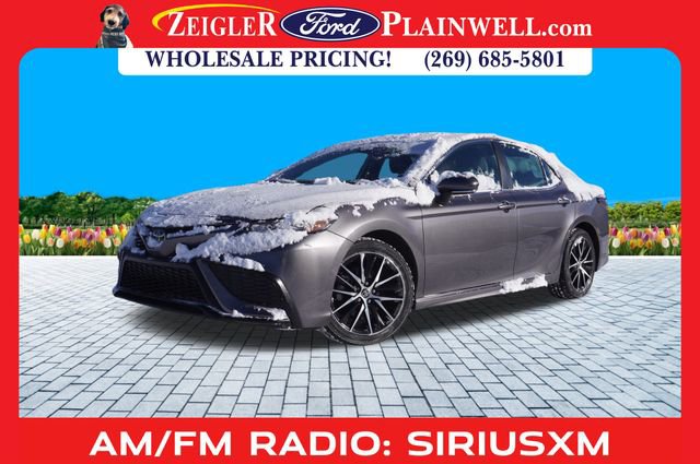 Used 2023 Toyota Camry SE image 1