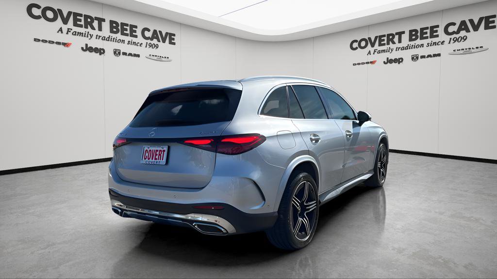 Used 2024 Mercedes-Benz GLC 300 4MATIC w/ AMG Line image 9