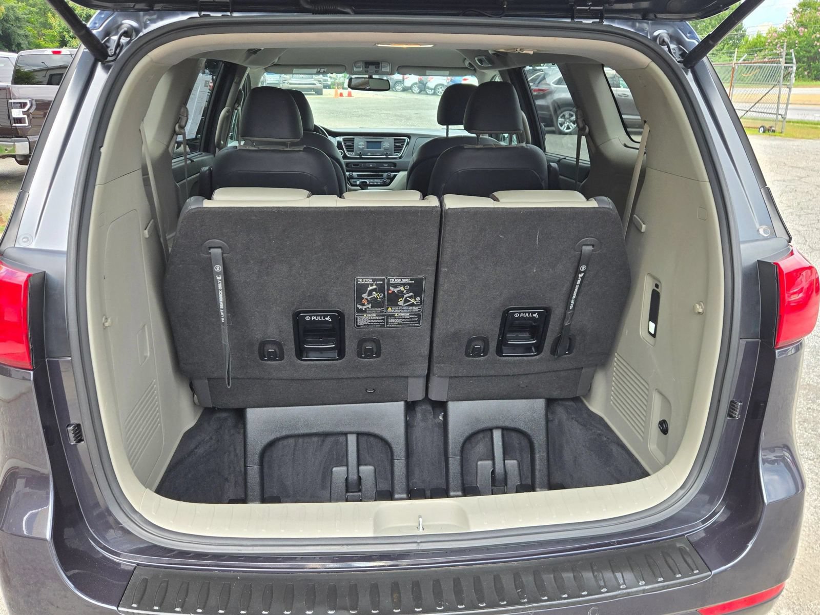 Used 2015 Kia Sedona EX w/ EX Premium Plus Package FWD image 10