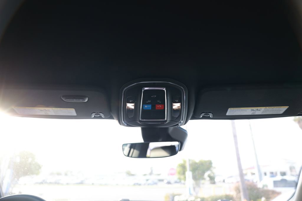 New 2026 Jeep Grand Wagoneer L 2WD image 30