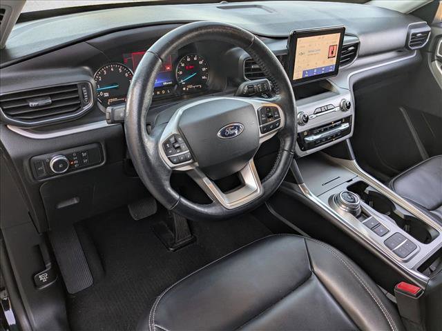 Used 2021 Ford Explorer XLT w/ Equipment Group 202A image 10