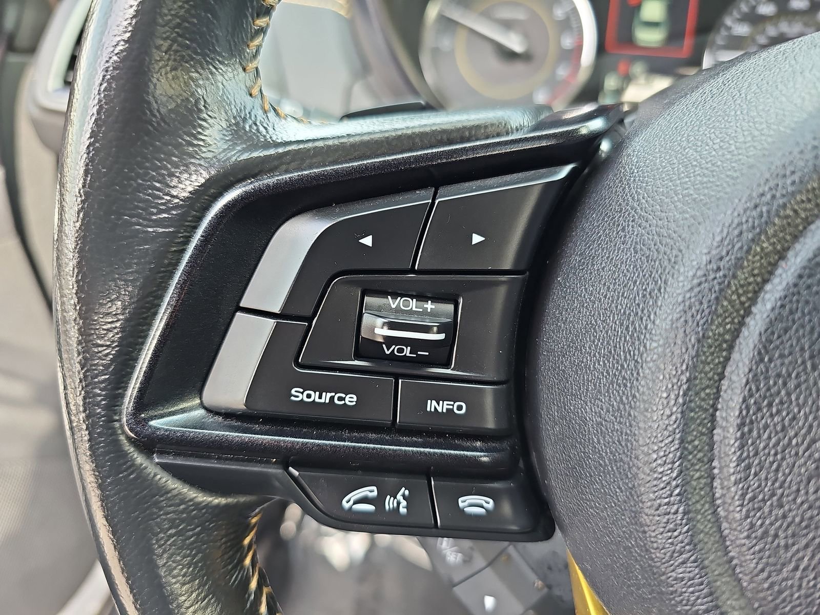 Used 2022 Subaru Crosstrek 2.5i Sport w/ Moonroof Package image 16