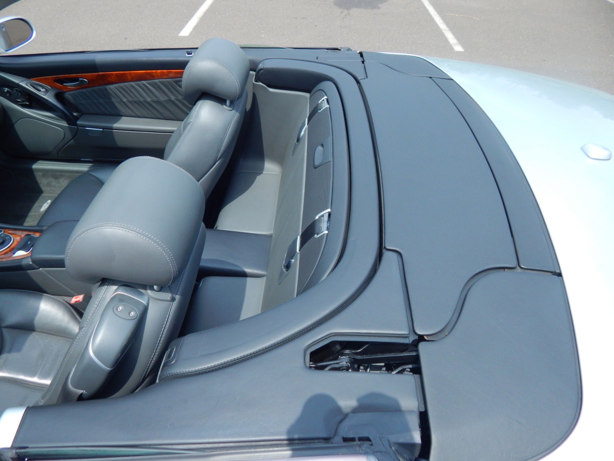 Used 2005 Mercedes-Benz SL 600 w/ AMG Sport Pkg image 36