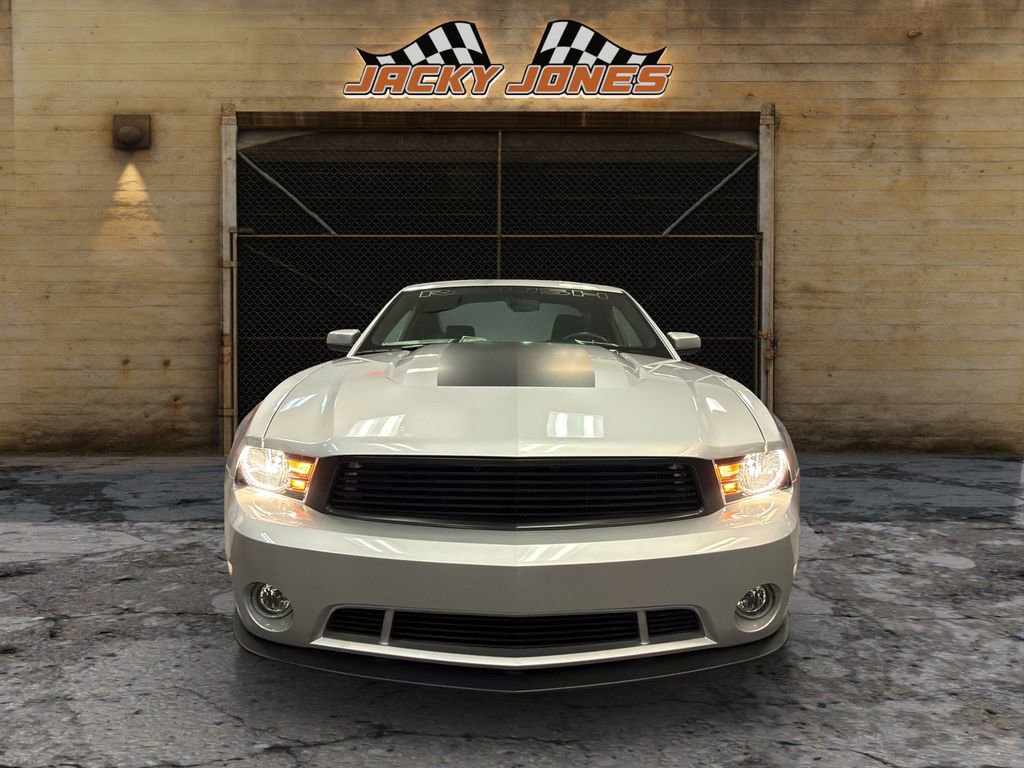 Used 2010 Ford Mustang GT Premium RWD image 13