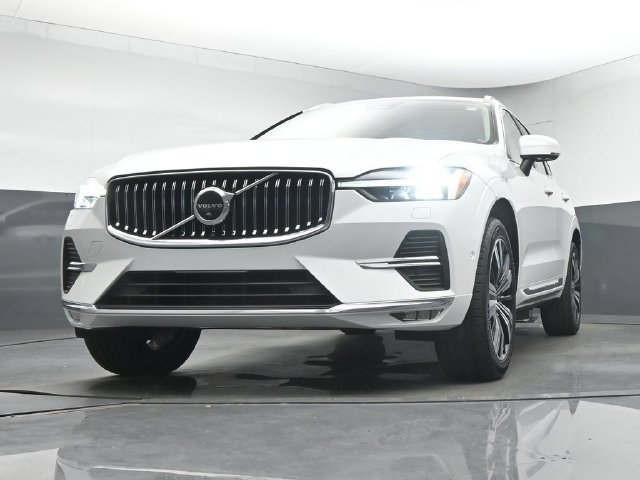 Used 2023 Volvo XC60 B5 Plus w/ Protection Package Premier FWD image 36