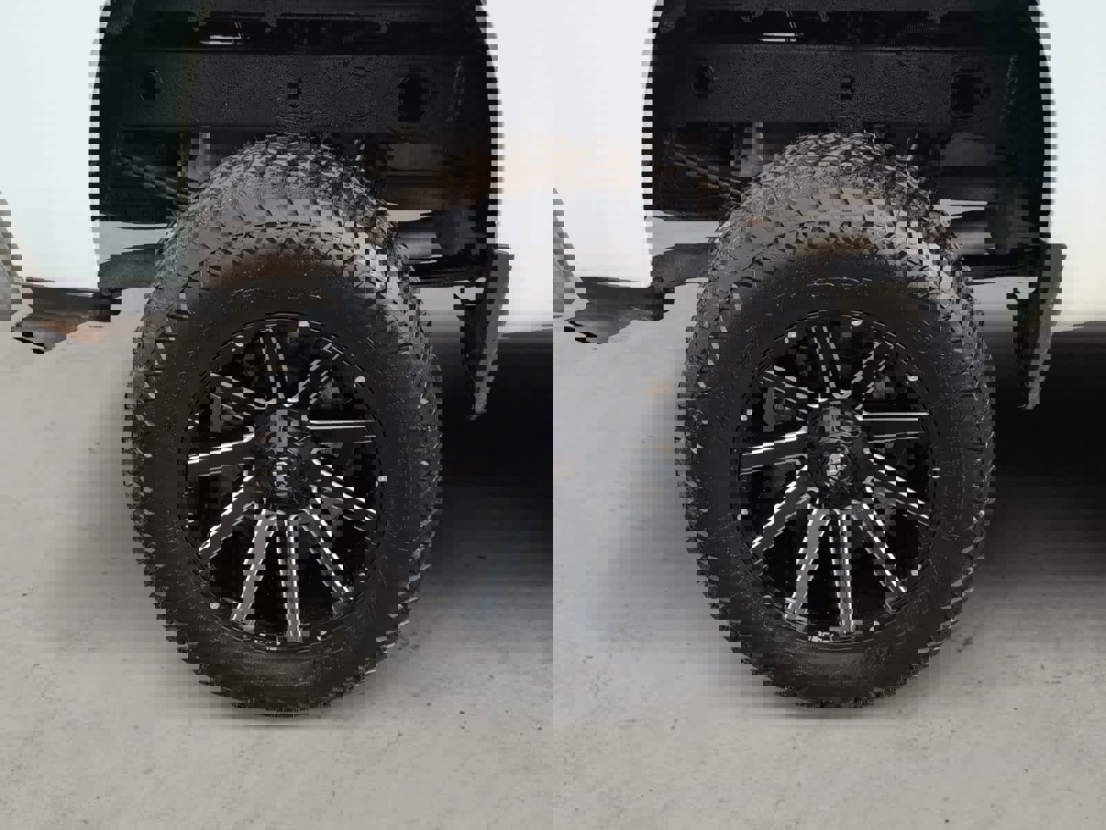 Used 2025 Chevrolet Silverado 1500 LT image 10