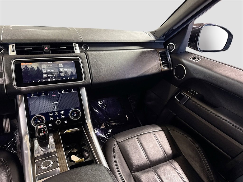 Used 2018 Land Rover Range Rover Sport SE image 23