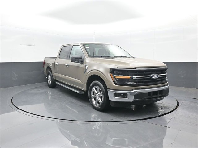 New 2025 Ford F150 XLT w/ Equipment Group 301A Standard