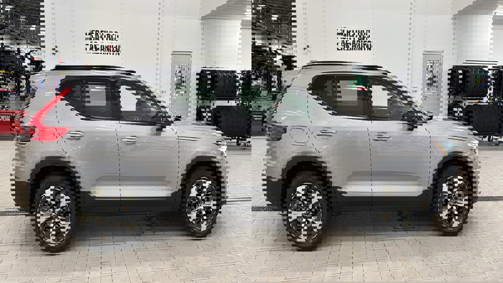 Used 2026 Volvo XC40 B5 Plus w/ Protection Package Premier image 4