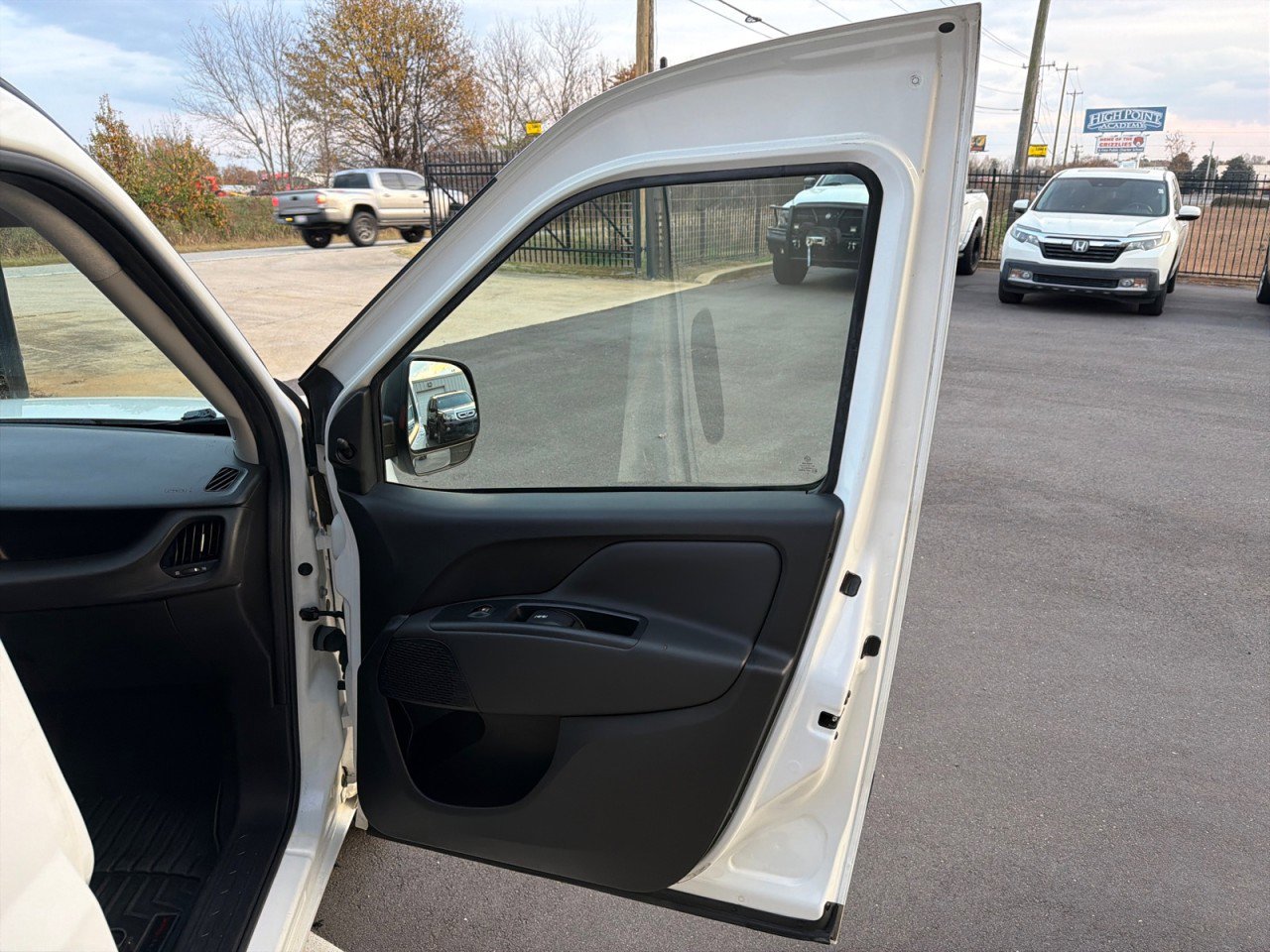 Used 2020 RAM ProMaster City Tradesman image 20