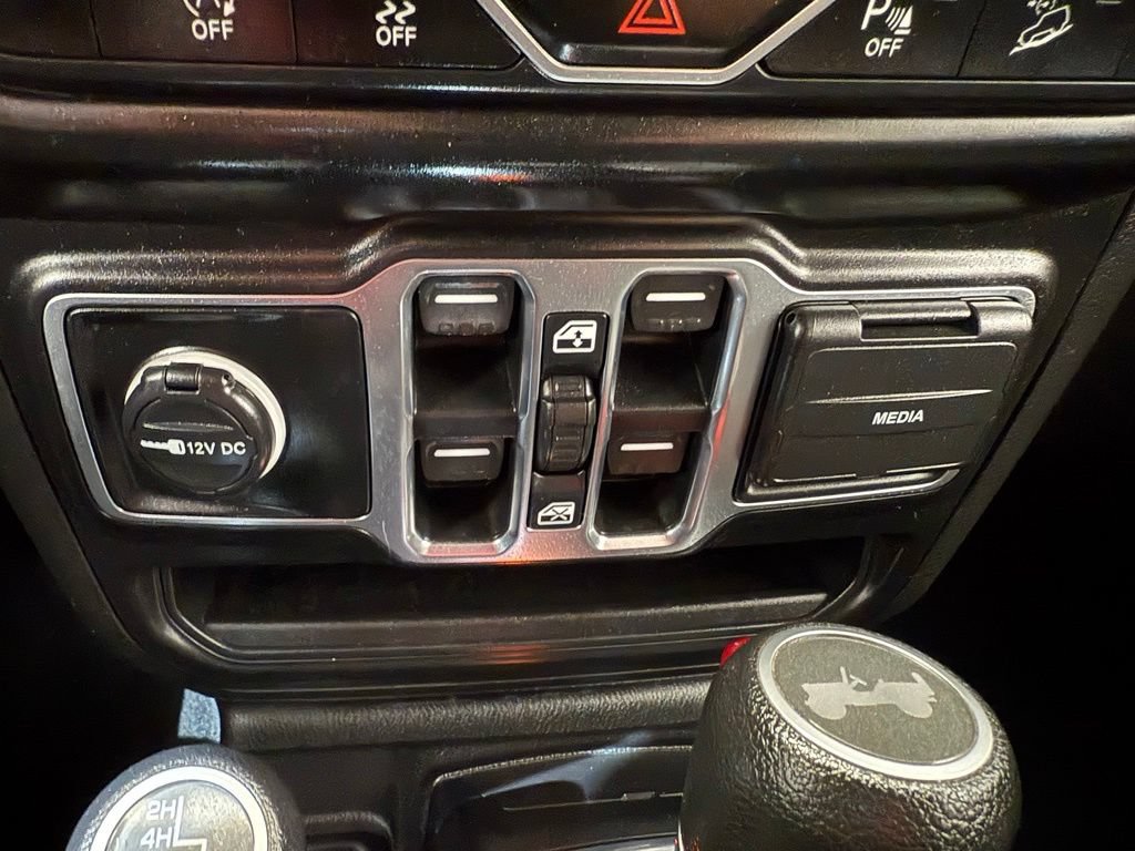 Used 2020 Jeep Wrangler Unlimited Sport S w/ Sun And Sound Package AWD/4WD image 43