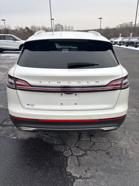 Used 2023 Lincoln Nautilus Reserve w/ Equipment Group 201A image 7